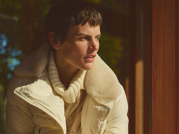 Pincha sobre la imagen y descubre las cremas que necesitas para proteger tu piel del frío./massimo dutti