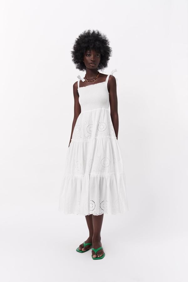 Los vestidos blancos más bonitos están en Zara
