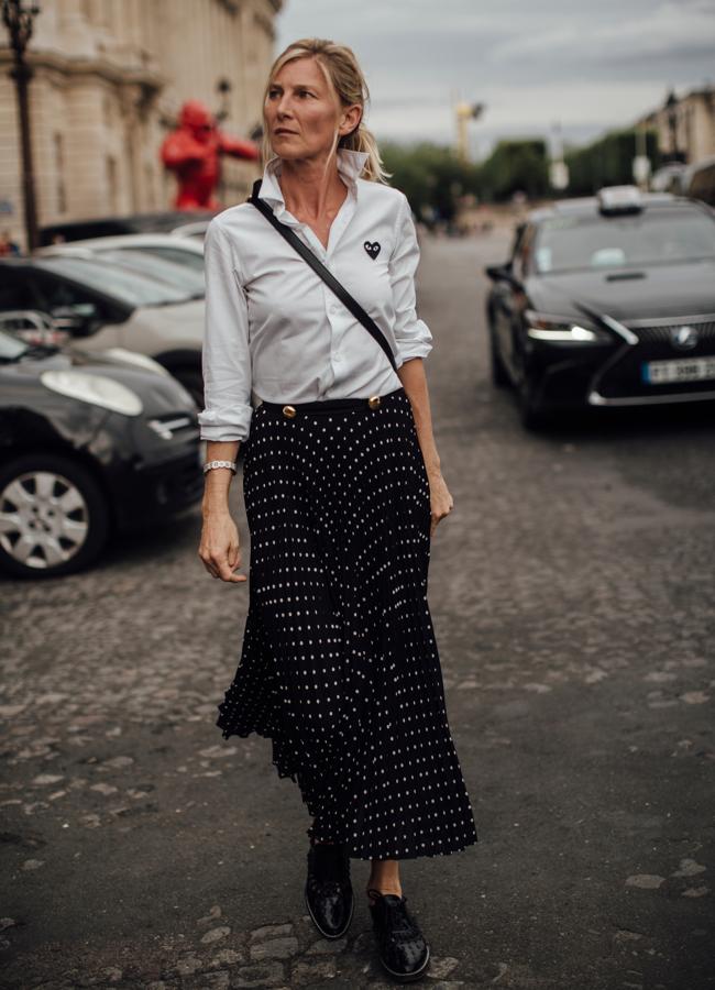 Looks con prendas de lunares (SPOTLIGHT LAUNCHMETRICS)