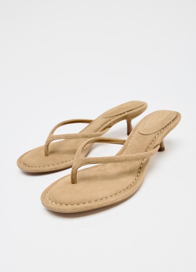 Sandalias de tacón bajo en serraje