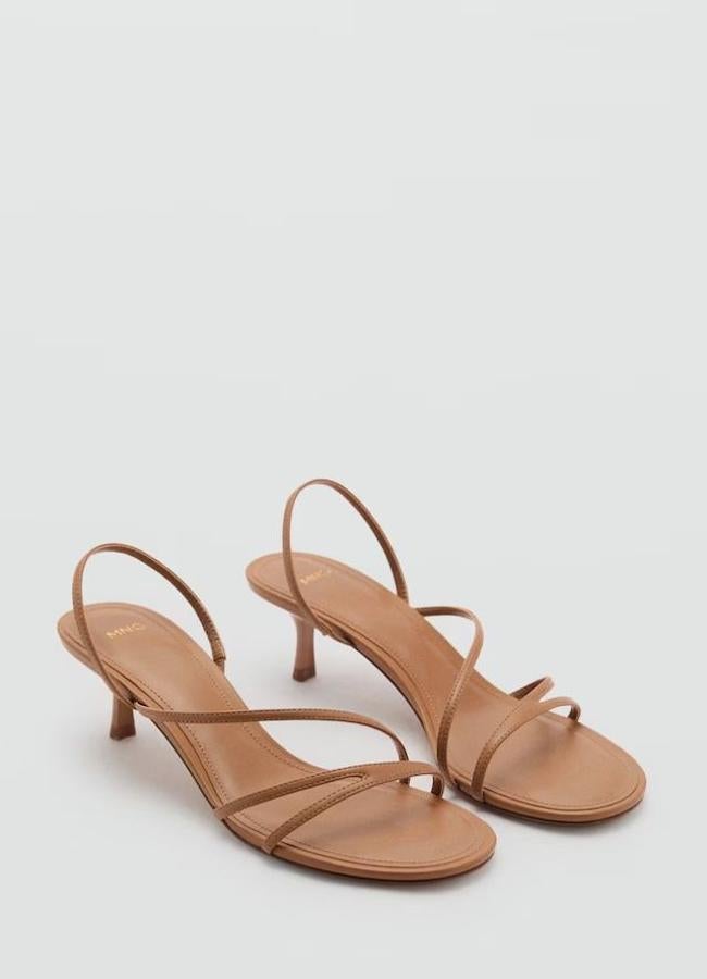 Sandalias de tacón bajo minimalistas